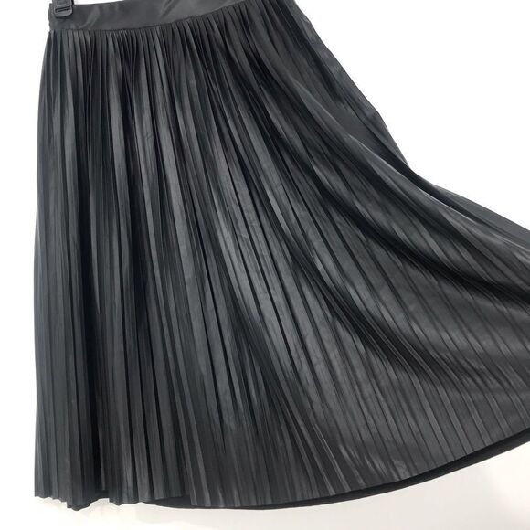 Ichi Black Faux Leather Danish Pleated Midi Skirt - Picture 9 of 15
